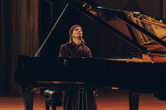 &Mcy;&ocy;&ncy;&acy;&khcy; &Acy;&vcy;&iecy;&lcy;&softcy;&period; &Vcy;&iecy;&chcy;&ncy;&acy;&yacy; &lcy;&yucy;&bcy;&ocy;&vcy;&softcy;