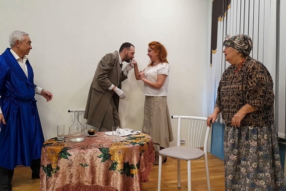 &laquo;&Ncy;&iecy;&zhcy;&ncy;&ocy;&iecy; &chcy;&ucy;&vcy;&scy;&tcy;&vcy;&ocy;&raquo; &lpar;&Acy;&period; &CHcy;&iecy;&khcy;&ocy;&vcy;&rpar;