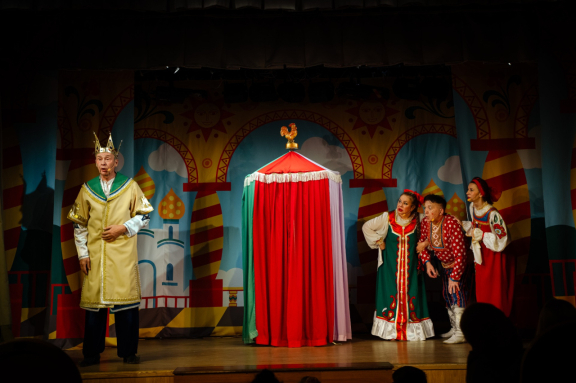 Сказка о золотом петушке. Детский литературный театр