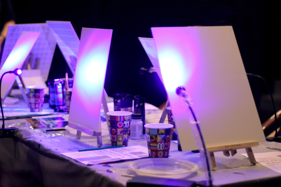 Театральная живопись. Свет в темноте