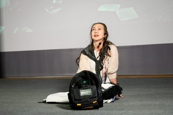 &Dcy;&acy;&vcy;&acy;&jcy; &pcy;&ocy;&icy;&gcy;&rcy;&acy;&iecy;&mcy;