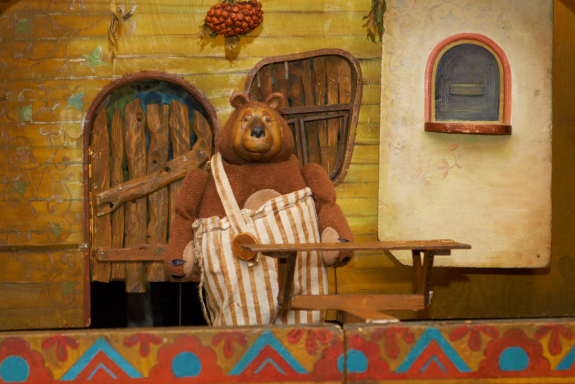 НИ+ Машенька и медведь