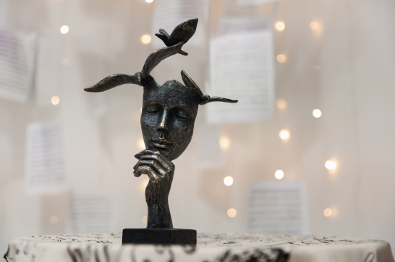 &Tcy;&vcy;&ocy;&rcy;&chcy;&iecy;&scy;&kcy;&icy;&jcy; &vcy;&iecy;&chcy;&iecy;&rcy; &laquo;&Ncy;&iecy;&vcy;&ocy;&zcy;&mcy;&ocy;&zhcy;&ncy;&acy;&yacy; &vcy;&scy;&tcy;&rcy;&iecy;&chcy;&acy;&raquo;