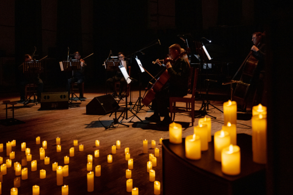 &Ocy;&rcy;&kcy;&iecy;&scy;&tcy;&rcy; &pcy;&rcy;&icy; &scy;&vcy;&iecy;&chcy;&acy;&khcy; Muse&period; &Ncy;&ocy;&vcy;&ocy;&gcy;&ocy;&dcy;&ncy;&icy;&iecy; &icy;&scy;&tcy;&ocy;&rcy;&icy;&icy;