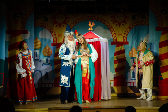 Сказка о золотом петушке. Детский литературный театр