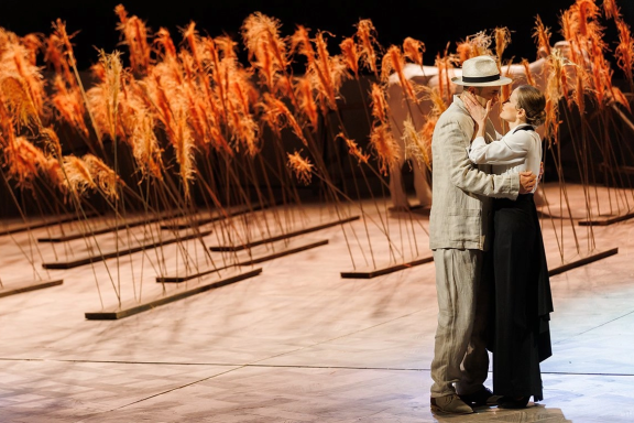 &Tcy;&rcy;&icy; &dcy;&ncy;&yacy; &vcy; &dcy;&iecy;&rcy;&iecy;&vcy;&ncy;&iecy;