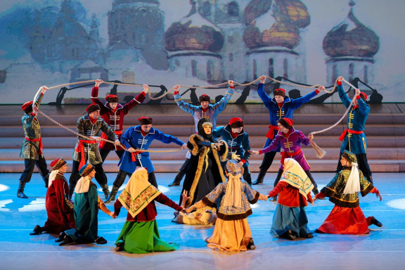 «Суриков. Эксперимент» по мотивам картин В.И. Сурикова. Ансамбль танца «Енисейские зори» им. Г.М. Петухова