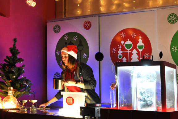 Эксперимент-шоу «Формула Нового Года» + Две выставки!