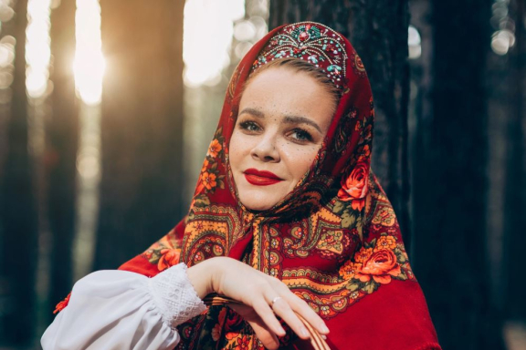 &YAcy; &lcy;&yucy;&bcy;&lcy;&yucy; &tcy;&iecy;&bcy;&yacy;&comma; &Rcy;&ocy;&scy;&scy;&icy;&yacy;&period; &Acy;&ncy;&scy;&acy;&mcy;&bcy;&lcy;&softcy; &pcy;&iecy;&scy;&ncy;&icy; &laquo;&Kcy;&rcy;&acy;&scy;&Acy;&raquo;