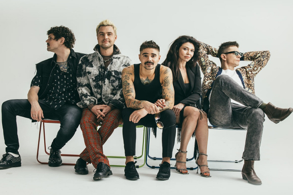 The Hatters &lpar;&SHcy;&lcy;&yacy;&pcy;&ncy;&icy;&kcy;&icy;&rpar;