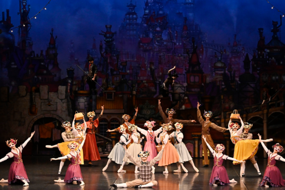 &Kcy;&icy;&ncy;&ocy; &vcy; &tcy;&iecy;&acy;&tcy;&rcy;&iecy;&colon; &Pcy;&ucy;&pcy;&iecy;&lcy;&lcy;&softcy; &icy;&zcy; &gcy;&ocy;&rcy;&ocy;&dcy;&acy; &dcy;&ycy;&mcy;&ocy;&khcy;&ocy;&dcy;&ocy;&vcy;