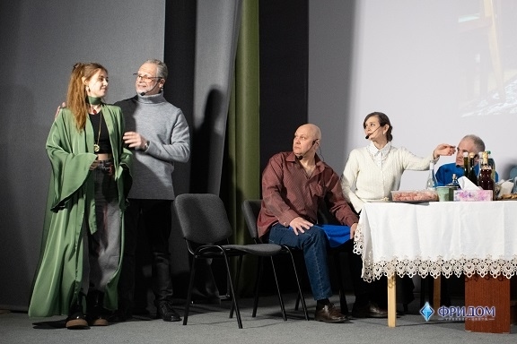 &Dcy;&acy;&vcy;&acy;&jcy; &pcy;&ocy;&icy;&gcy;&rcy;&acy;&iecy;&mcy;