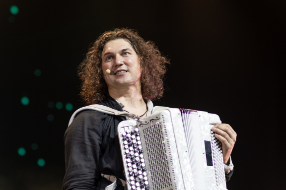 Александр Бардин