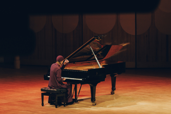 &Mcy;&ocy;&ncy;&acy;&khcy; &Acy;&vcy;&iecy;&lcy;&softcy;&period; &Vcy;&iecy;&chcy;&ncy;&acy;&yacy; &lcy;&yucy;&bcy;&ocy;&vcy;&softcy;