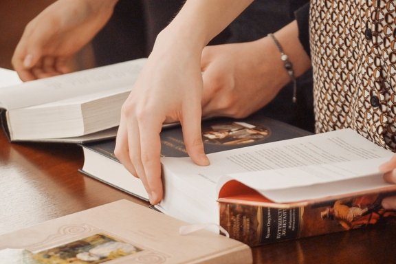 &Icy;&ncy;&tcy;&iecy;&lcy;&lcy;&iecy;&kcy;&tcy;&ucy;&acy;&lcy;&softcy;&ncy;&acy;&yacy; &ecy;&kcy;&scy;&kcy;&ucy;&rcy;&scy;&icy;&yacy; &laquo;&Kcy;&ncy;&icy;&zhcy;&ncy;&ycy;&jcy; &dcy;&ocy;&fcy;&acy;&mcy;&icy;&ncy;&raquo;