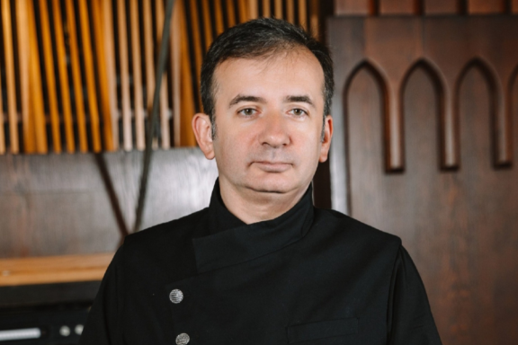 &Ocy;&rcy;&gcy;&acy;&ncy; &pcy;&ocy;-&rcy;&ucy;&scy;&scy;&kcy;&icy;&period; &Dcy;&mcy;&icy;&tcy;&rcy;&icy;&jcy; &Ucy;&shcy;&acy;&kcy;&ocy;&vcy; &lpar;&ocy;&rcy;&gcy;&acy;&ncy;&comma; &Tcy;&ocy;&mcy;&scy;&kcy;&rpar;