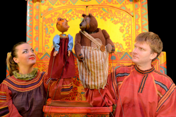 НИ+ Машенька и медведь