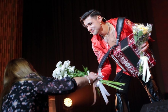 &Dcy;&mcy;&icy;&tcy;&rcy;&icy;&jcy; &Icy;&vcy;&acy;&shchcy;&iecy;&ncy;&kcy;&ocy;