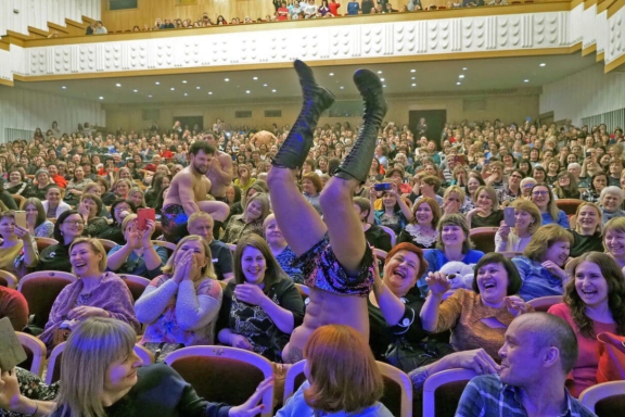 &SHcy;&ocy;&ucy; &laquo;&Dcy;&acy;&mcy;&scy;&kcy;&icy;&iecy; &ucy;&gcy;&ocy;&dcy;&ncy;&icy;&kcy;&icy;&raquo;&nbsp;&scy; &pcy;&rcy;&ocy;&gcy;&rcy;&acy;&mcy;&mcy;&ocy;&jcy; &laquo;&Tcy;&ycy; &mcy;&ocy;&yacy; &tscy;&acy;&rcy;&icy;&tscy;&acy;&raquo;