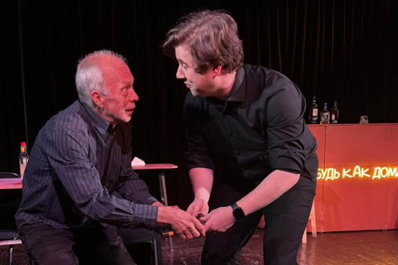 Мне чай и виски с колой!