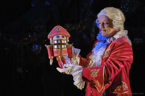 НИ+ Щелкунчик