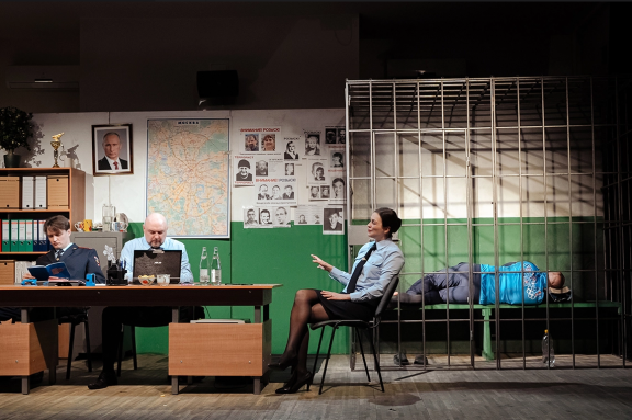 &CHcy;&iecy;&lcy;&ocy;&vcy;&iecy;&kcy; &icy;&zcy; &Pcy;&ocy;&dcy;&ocy;&lcy;&softcy;&scy;&kcy;&acy;