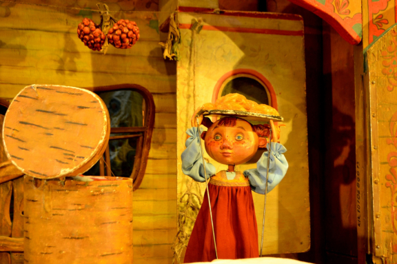 НИ+ Машенька и медведь