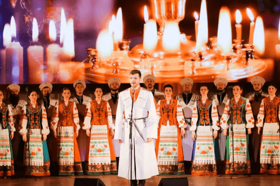 &laquo;&Ncy;&acy;&mcy; 215&raquo;